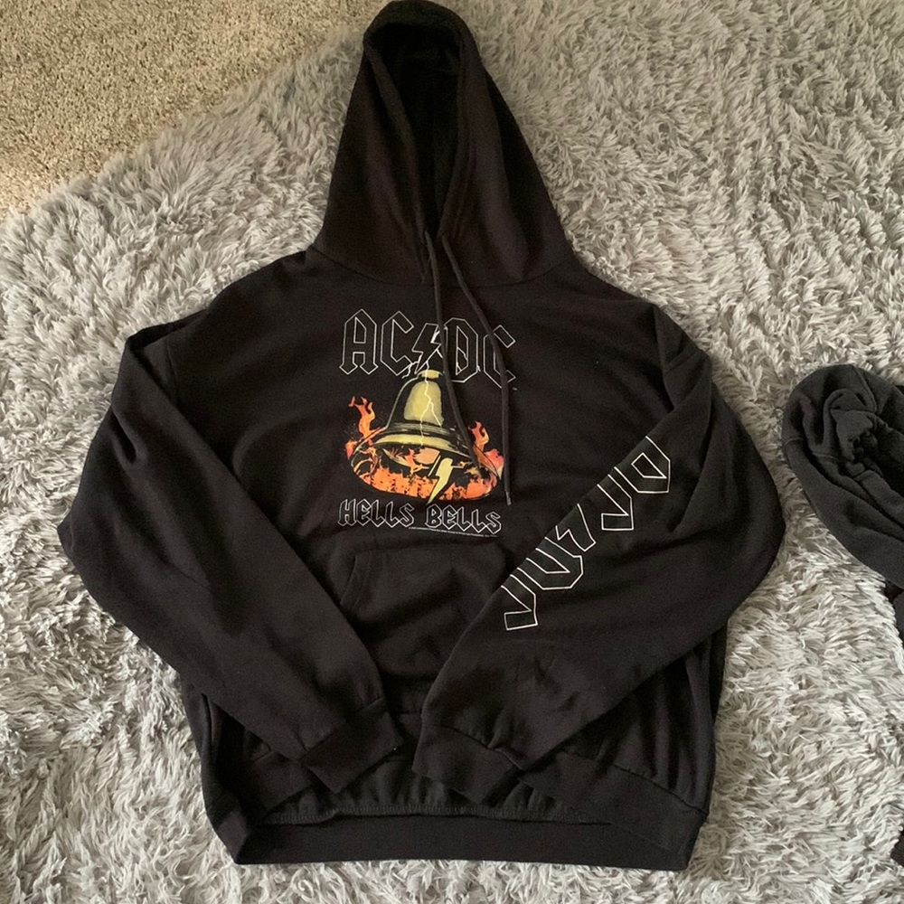 graphic band sweatshirt
